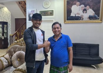 Bakal Calon Bupati Pandeglang Pujiyanto (kanan) ketua Plt DPW PPP Banten Subadri Ushuludin (kanan)