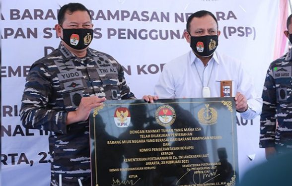 Simbolis serah terima barang rampasan KPK untuk TNI AL [doc.KPK]