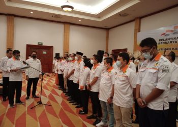 Ketua umum	DPP Partai Berkarya Muchdi Purwoprandjono melantik kepengurusan DPW Partai Berkarya Banten